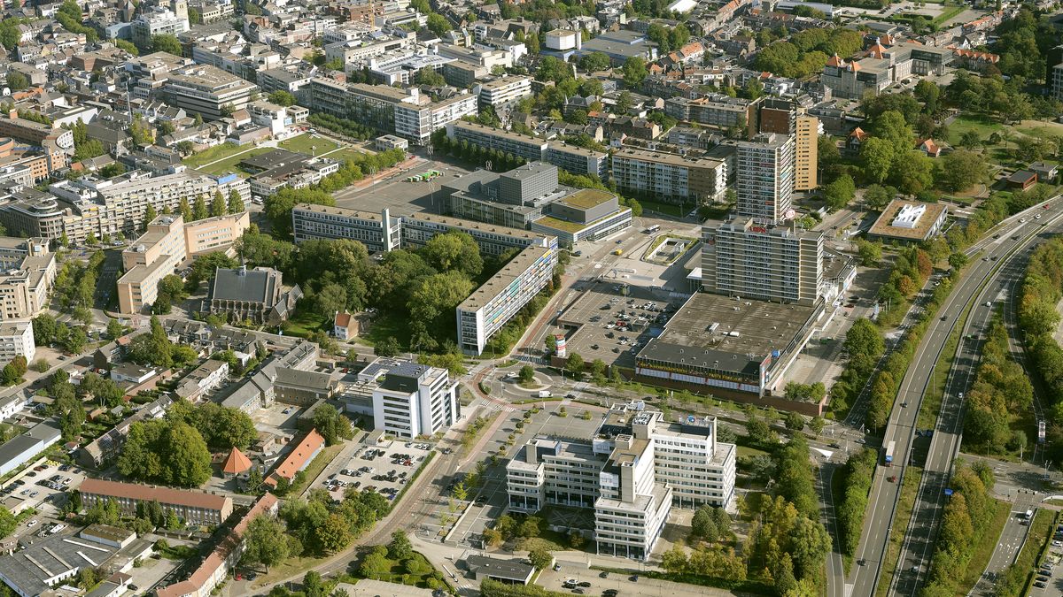Vertrek Karnevalswierts zoveelste tegenvaller voor zieltogend winkelcentrum Heerlen: een overzicht