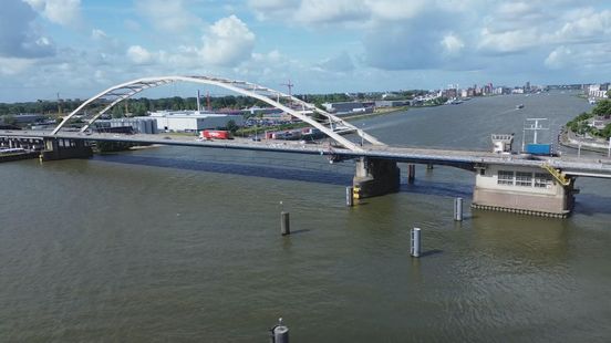 Deze brug gaat negen maanden dicht: 'Het is een oudere dame met een slechte heup' Home