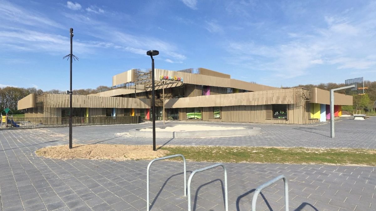 Scholen in Westerbork zijn klaar met overlast hangjongeren: 'Blijf van de spullen van een ander af'