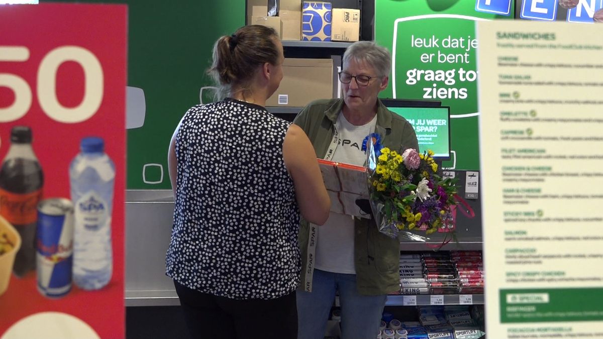 Antina neemt na 48 jaar afscheid van supermarkt Noordbroek
