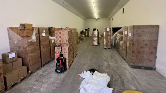 Zes aanhoudingen na vondst 20.000 kilo vuurwerk in Duitse bunker Home