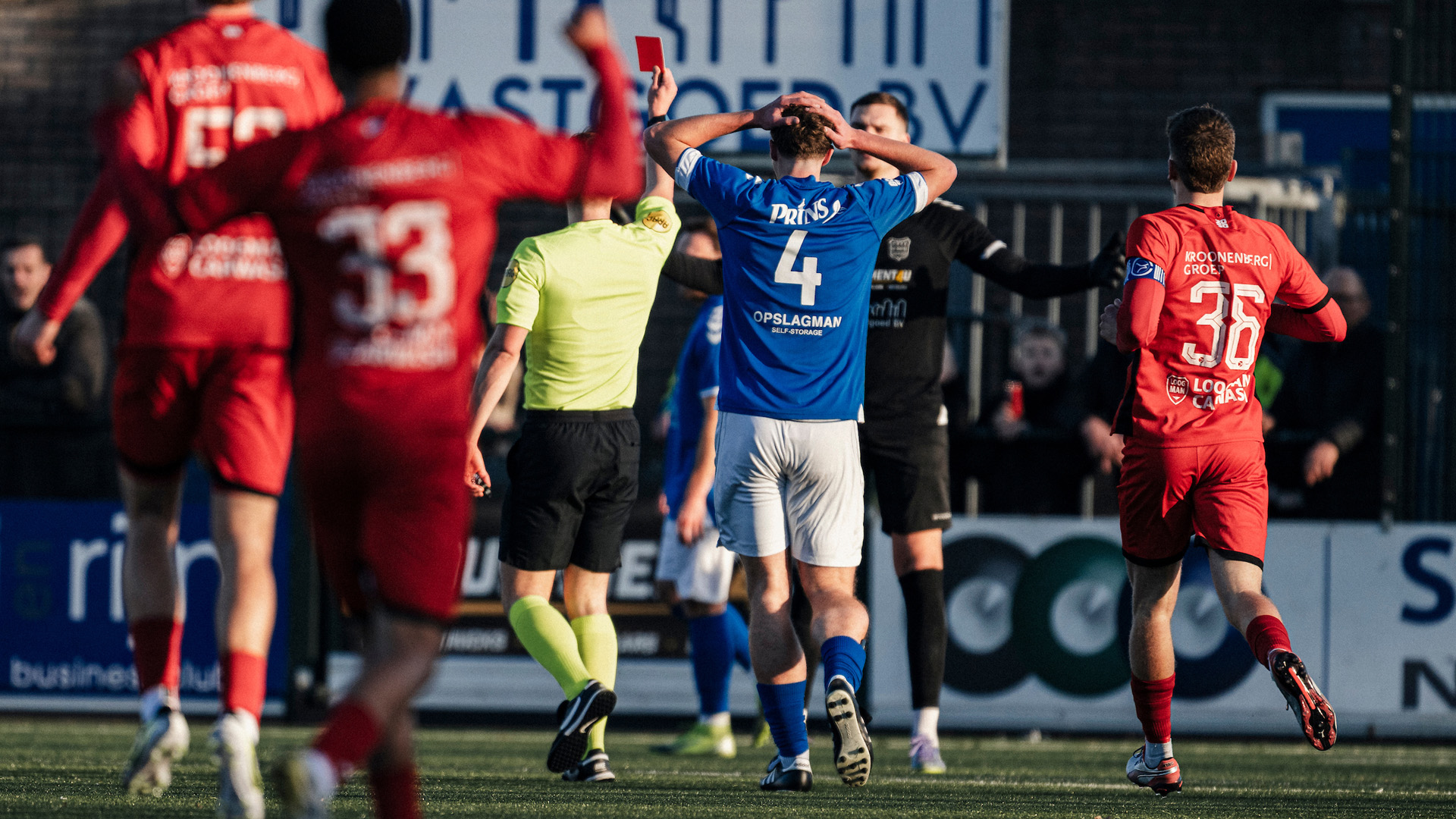 GVVV-doelman mist bekerduel tegen PSV na omstreden rode kaart: 'Ze ontnemen iemand een wedstrijd voo