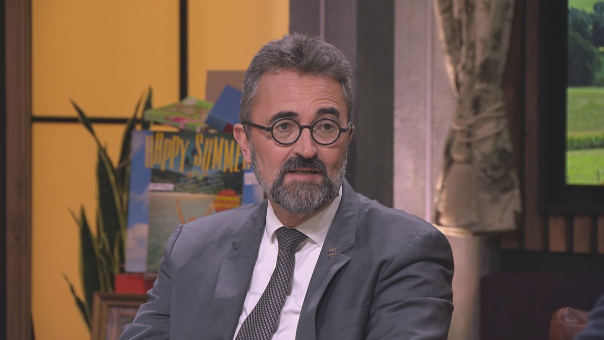 Burgemeester Bergen haalt uit naar asielminister: 'We willen wel, het gáát alleen niet'