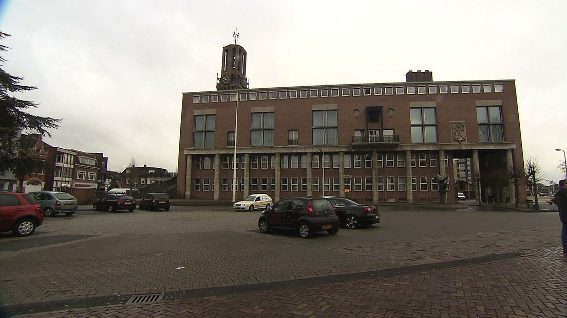 Politie zoekt getuigen van straatroven in Hengelo en Enschede