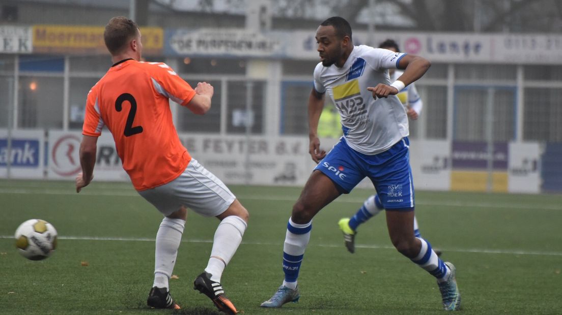 Jodan Boys-doelman Marvin Straver, die geblesseerd de wedstrijd moest verlaten