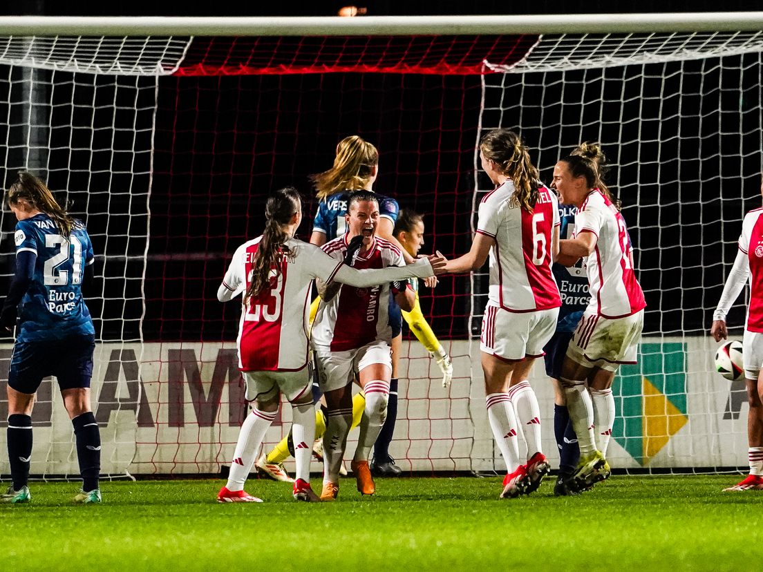 Ajax viert de 2-1 van Sherida Spitse tegen Feyenoord