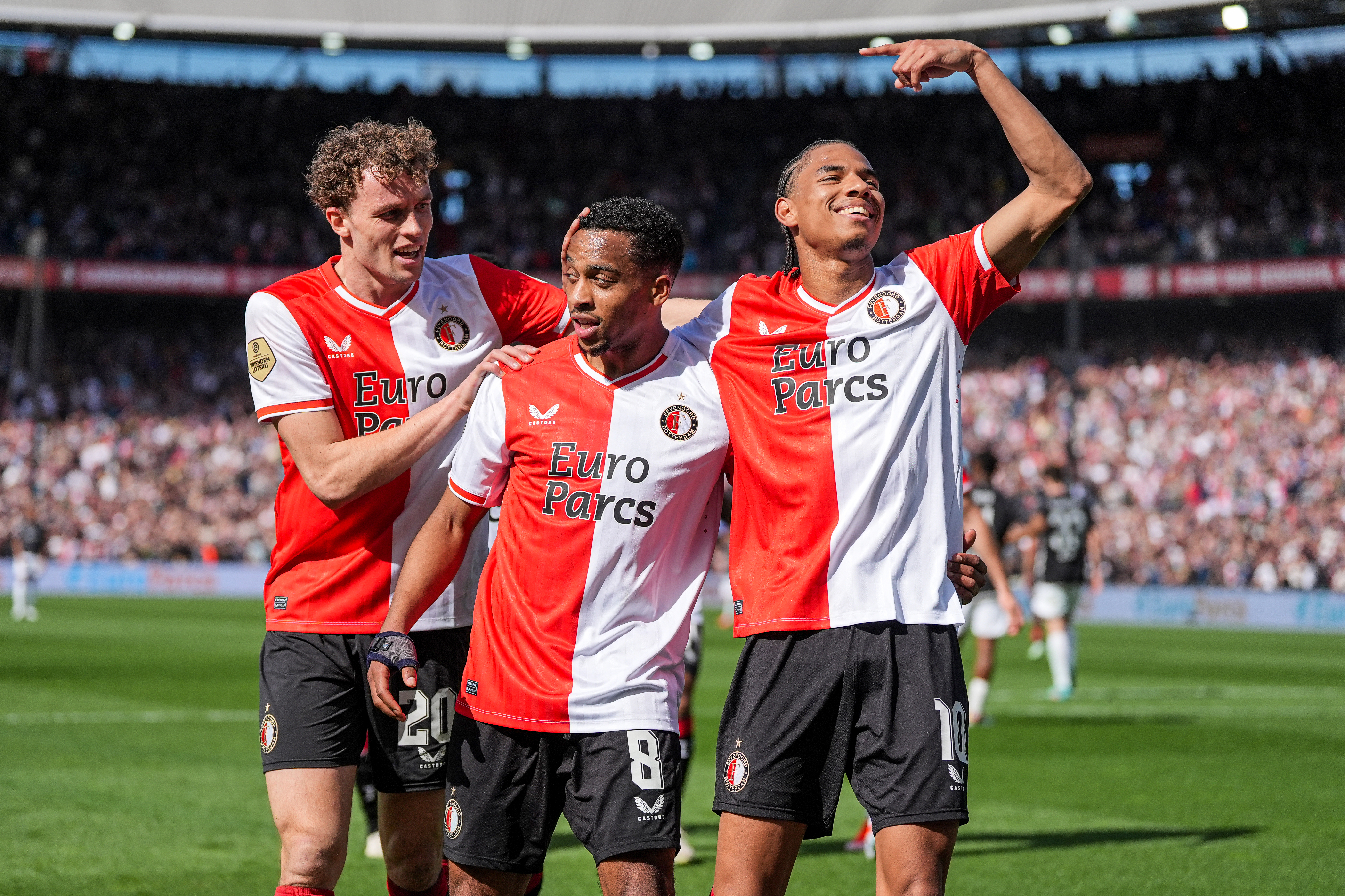 LEES TERUG: Feyenoord-Ajax (6-0) - Rijnmond