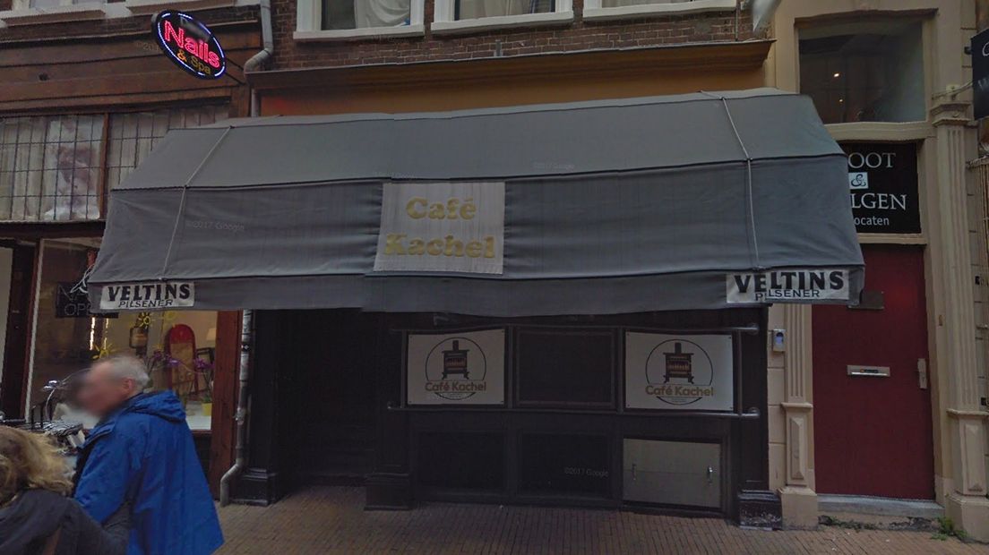 Pand waarin Café de Prins wordt gevestigd.