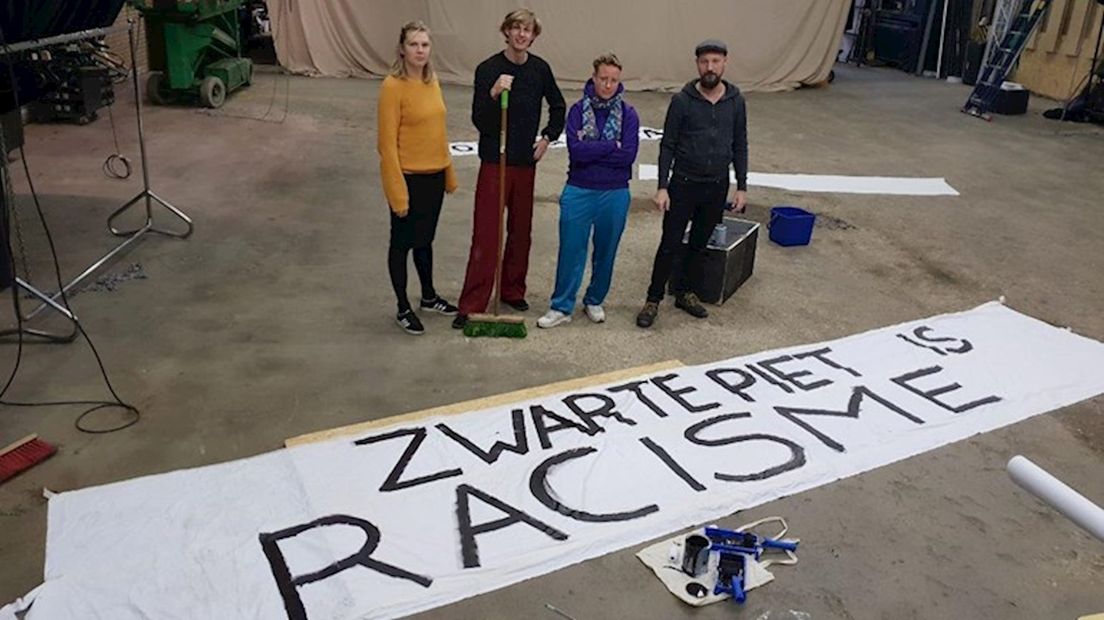Actiegroepen Kick Out Zwarte Piet en Theater voor Iedereen
