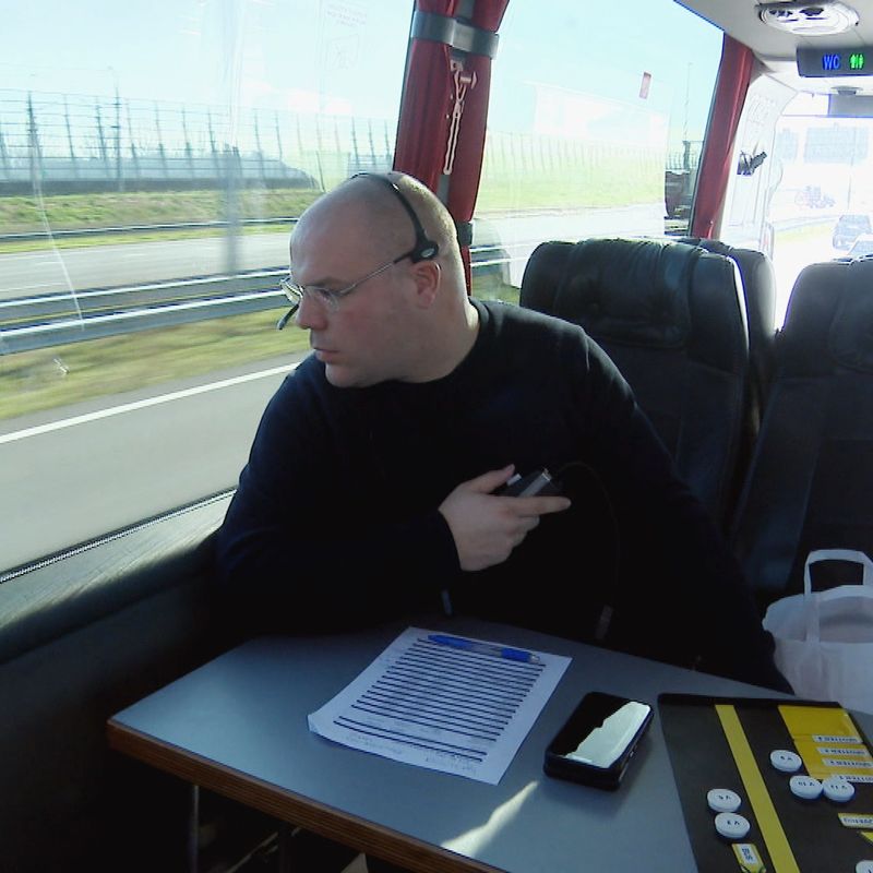 Tientallen boetes voor vasthouden telefoon tijdens het rijden bij MONOactie Omroep Zeeland