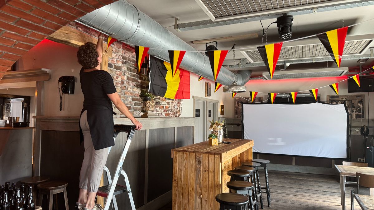 Oranje vlaggen hebben plaats gemaakt voor rode vlaggen in Stramproy