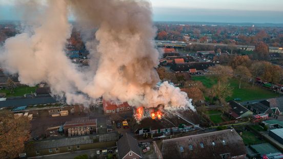112 nieuws: Brand in boerderij Staphorst I Gewonde bij ongeluk Zwolle.
