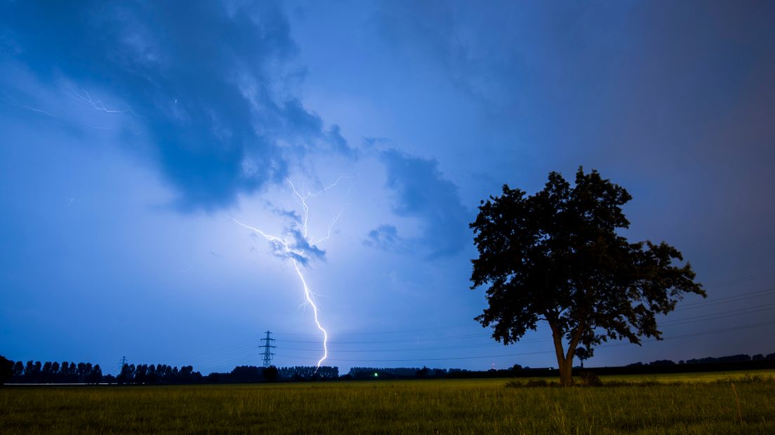 Onweer bij Ede - Foto ANP