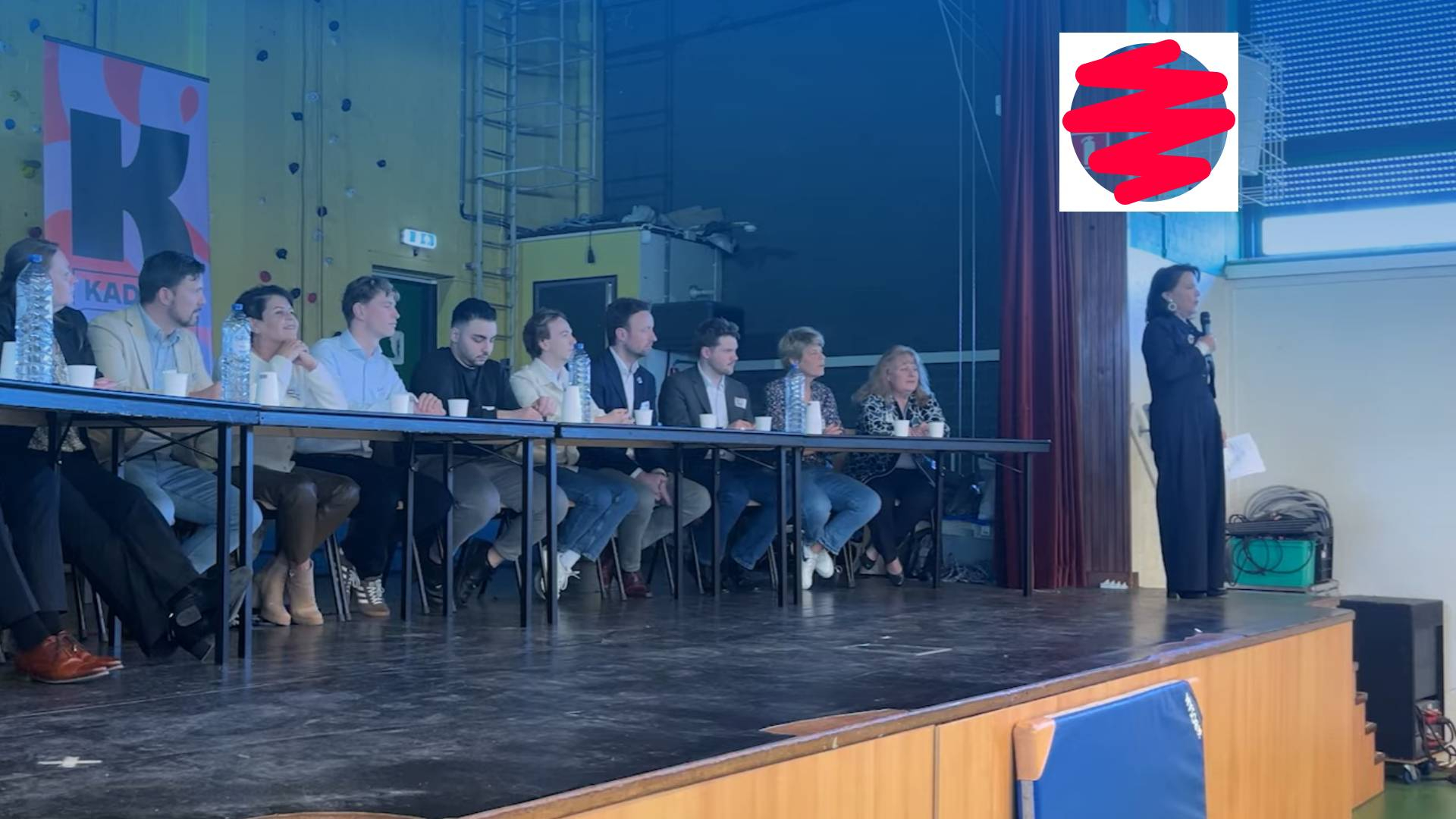 Deelnemers van het jongerendebat in Vlaardingen