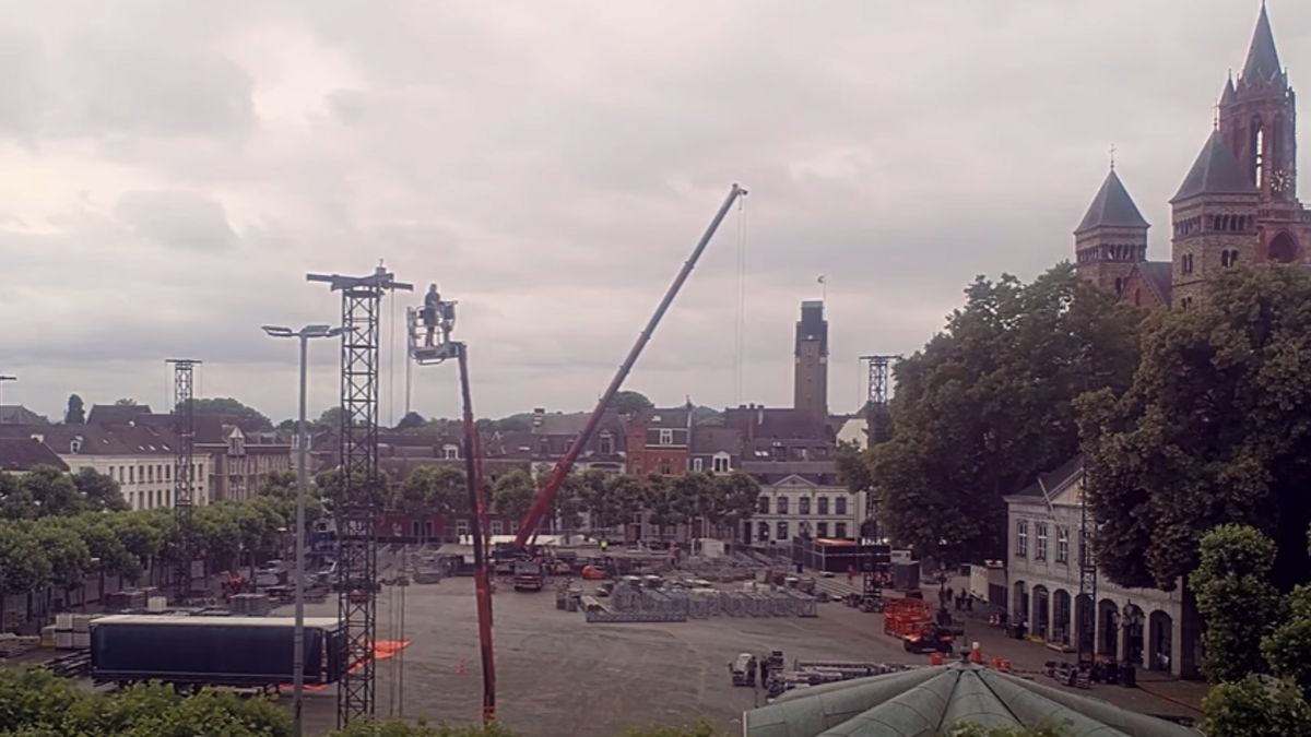 Iedereen kan live meekijken naar de opbouw van André Rieu's concertpodium
