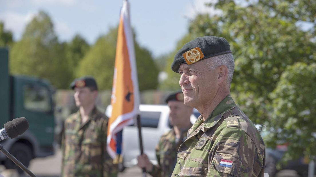 Generaal De Jong tijdens de commando-overdracht in 2019