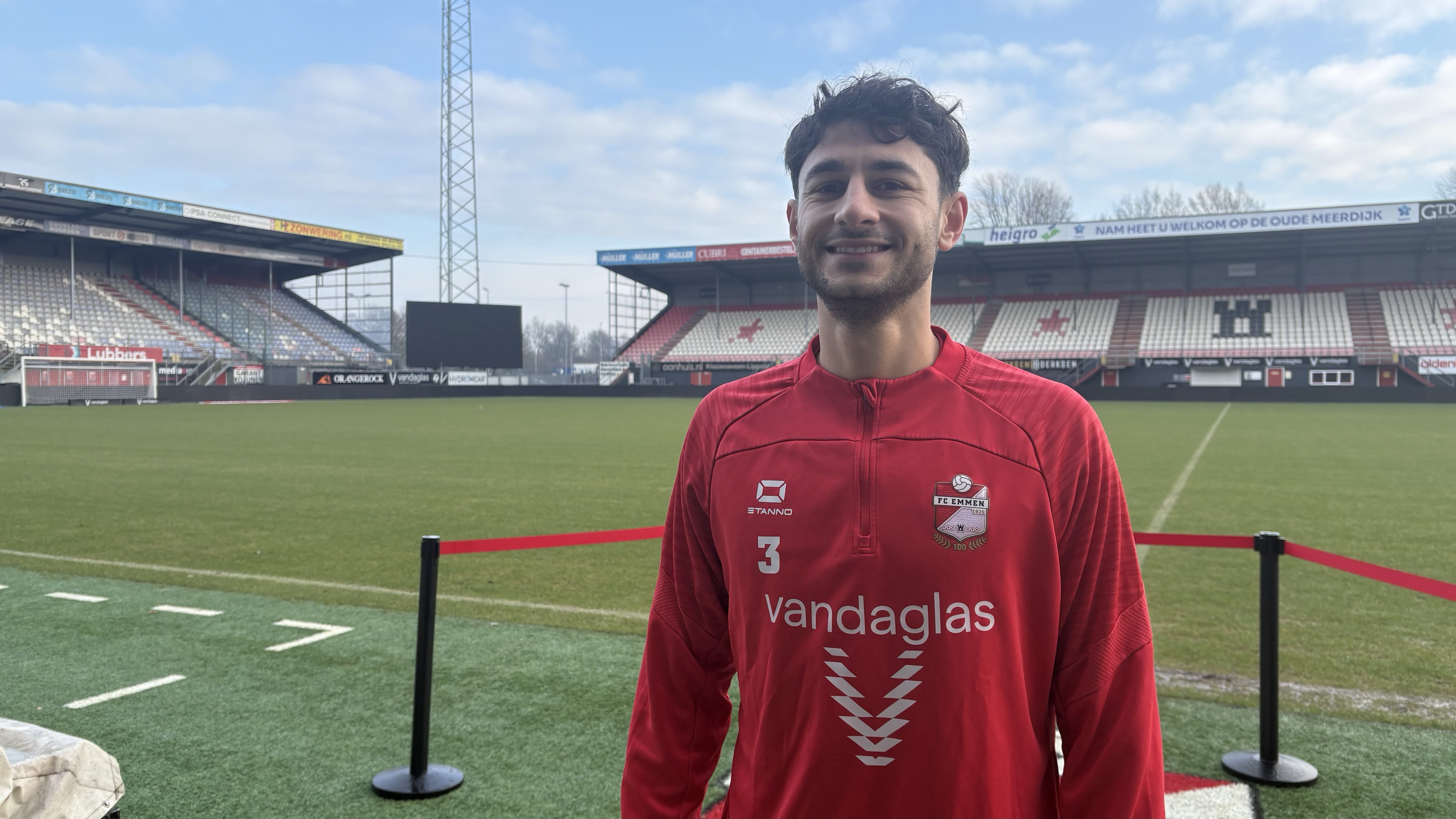 Hojabrpour moet wachten op debuut bij FC Emmen: 'Nederland heeft altijd mijn interesse gehad'