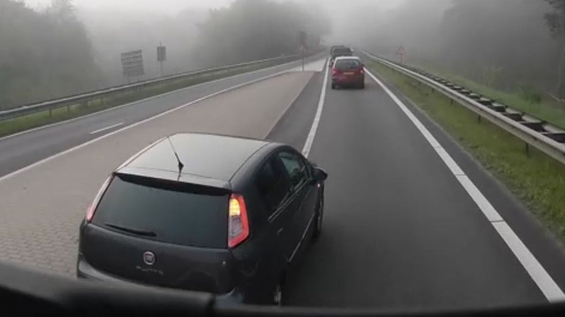 Het blijft opletten geblazen met deze vluchtheuvel bij de verkeerslichten ter hoogte van Mariënberg.