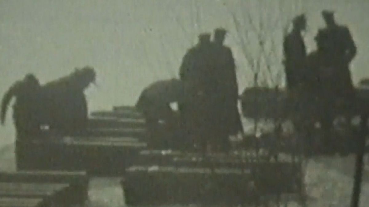 Geheime beelden uit een zolderraam: 20 doden na executie in Dokkum