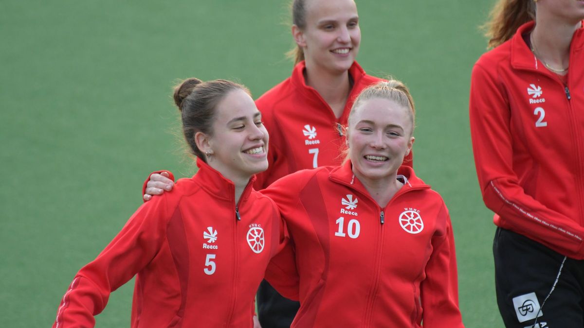 Wageningen verliest Gold-Cup - NEC-supporters staan in de rij voor bekershirts