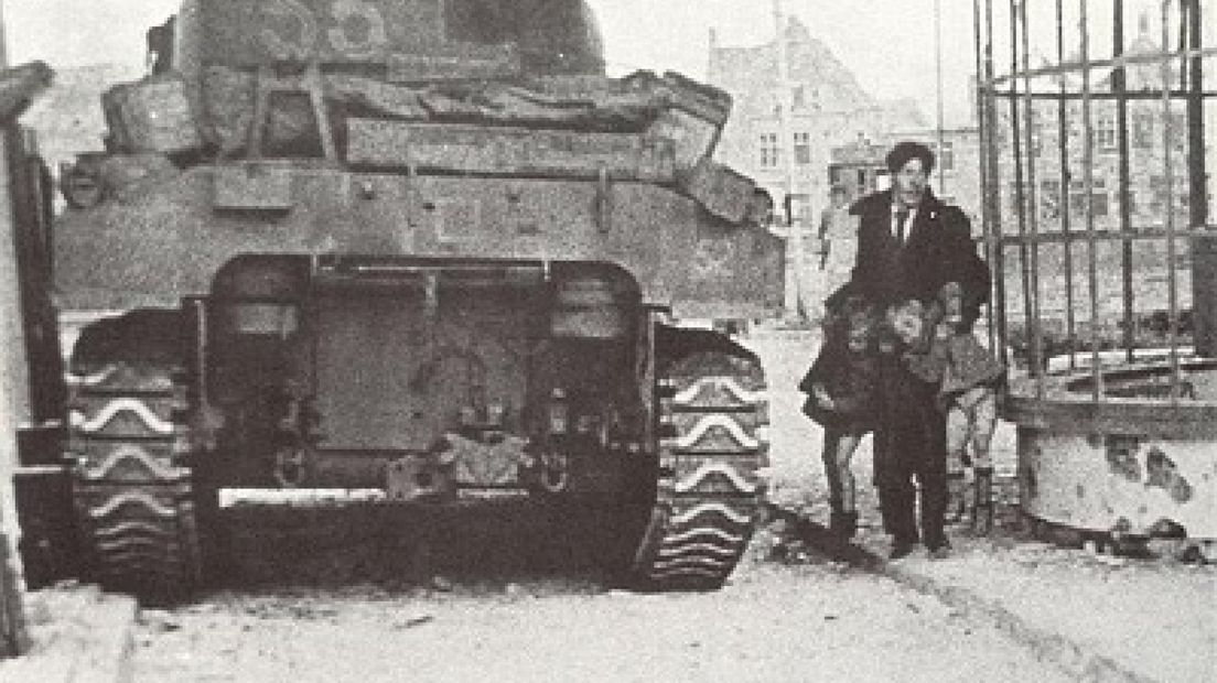 Op 20 oktober verschijnt hoofdstuk 6 van Weg naar de Bevrijding: De bevrijding van BrabantSinds operatie Market Garden bezetten de geallieerden in Nederland een relatief smalle corridor die vanaf de Belgische grens tot Nijmegen loopt.