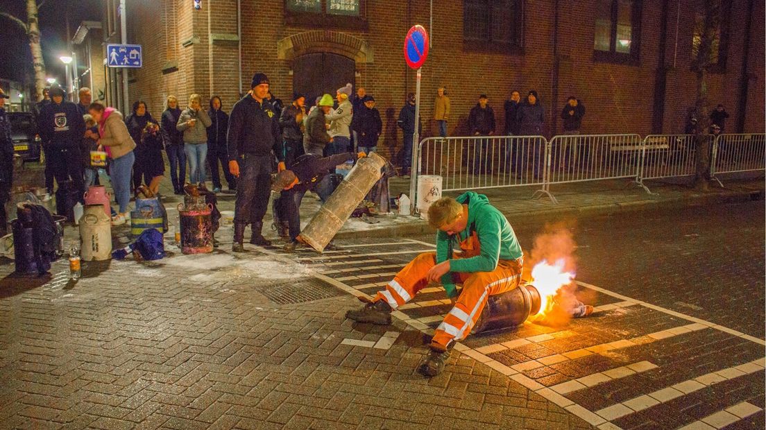 Carbidschieten in Brunnepe weer begonnen