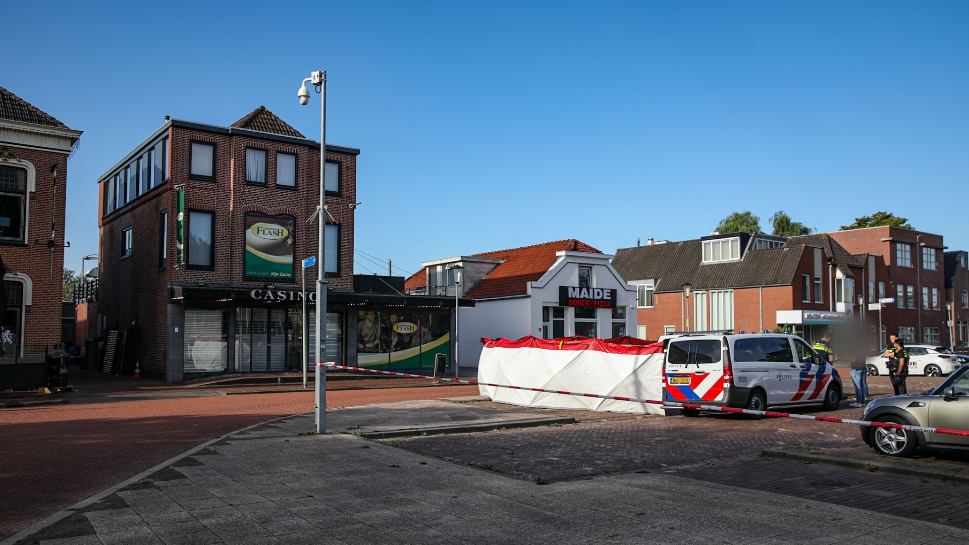 Afbeelding bij 112-nieuws: Overleden persoon aangetroffen in auto bij casino in Veendam