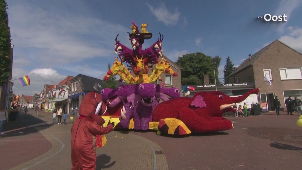 Duizenden bezoekers genieten van Dahliafestival Vollenhove