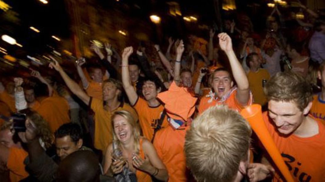 Drie WK-fanzones in Apeldoorn