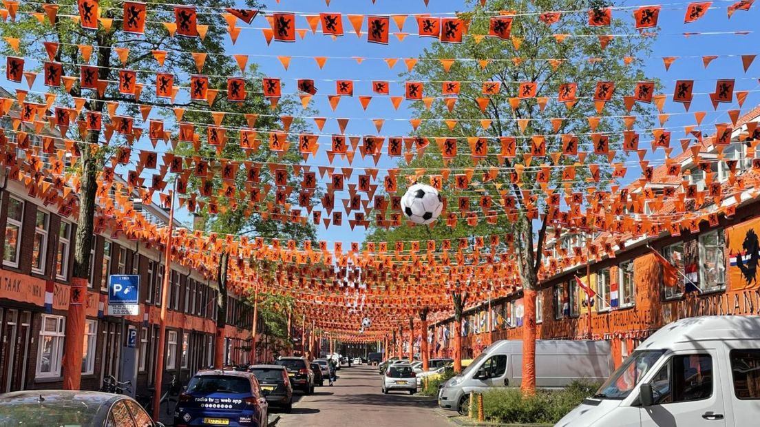 Haagse Marktweg kleurt oranje