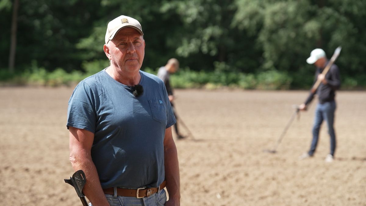 Wolf Alberts en zijn metaaldetector vonden de grootste Romeinse muntschat ooit in Limburg