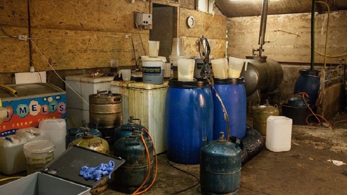 Drugslab ontmanteld in Kootstertille, twee verdachten aangehouden