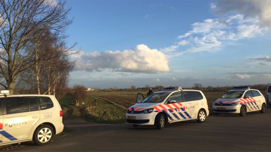 Het lichaam dat zondagmiddag op een oever van de IJssel bij Vorchten is aangespoeld blijkt van een 80-jarige man uit Deventer te zijn.