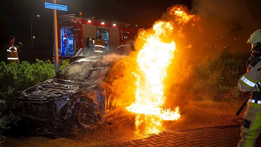 De in brand gestoken BMW, 8 november vorig jaar