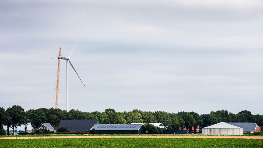 Een momentopname van de bouw van het windpark Drentse Monden en Oostermoer