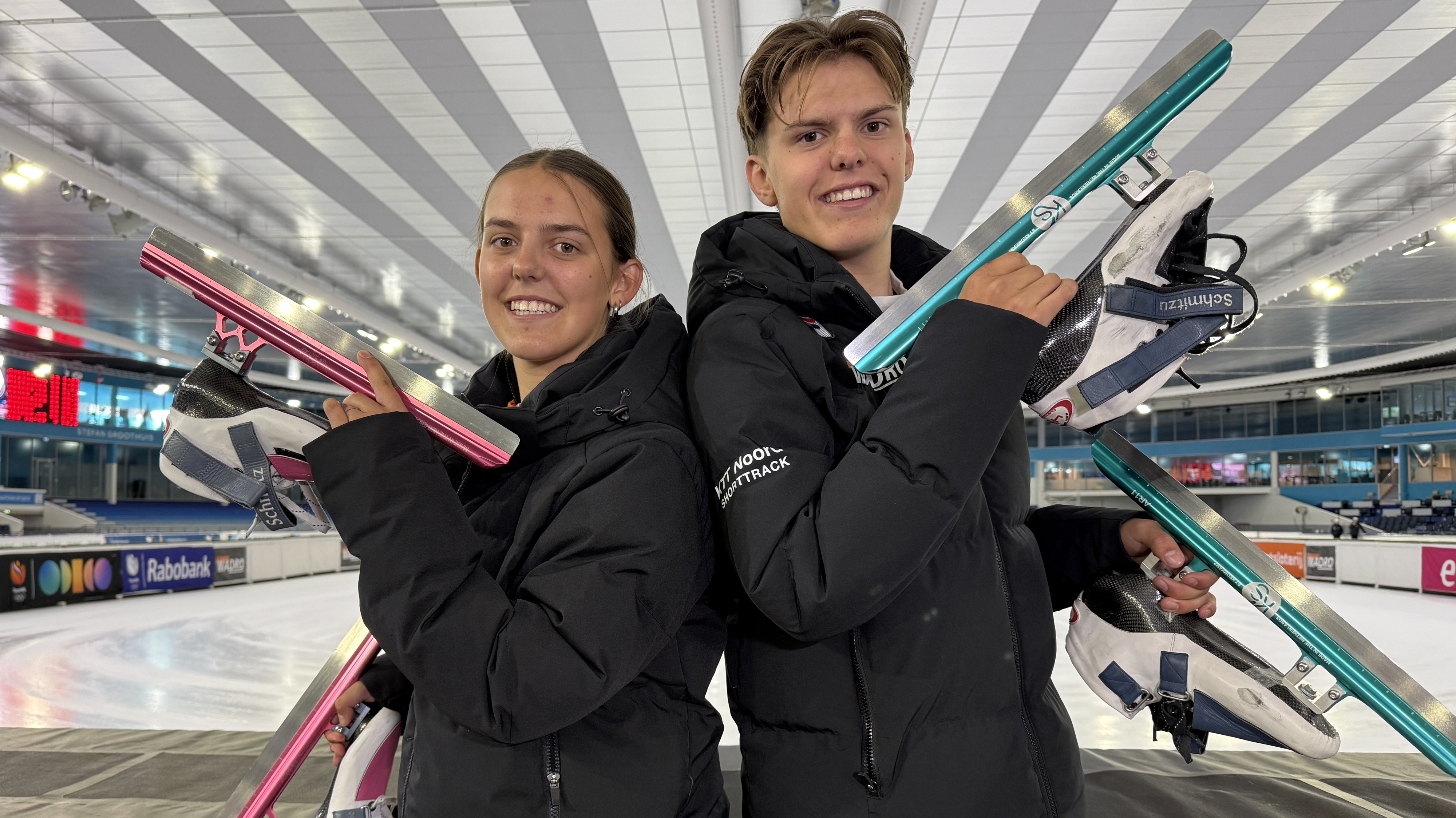 Jesper (17) en Djoeke Schmitz (15) helpen Oranje aan WK-zilver op mixed relay