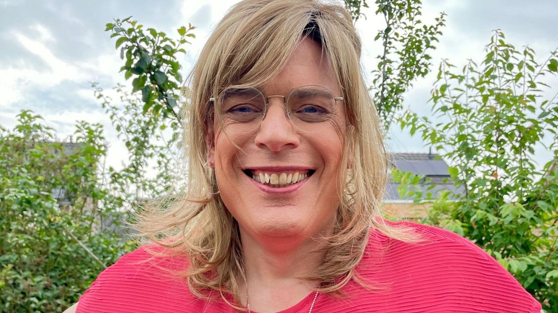 De 'nagellak-discussie' komt trans vrouw Daphne bekend voor: "Toch is Glanerbrug er wél klaar voor"