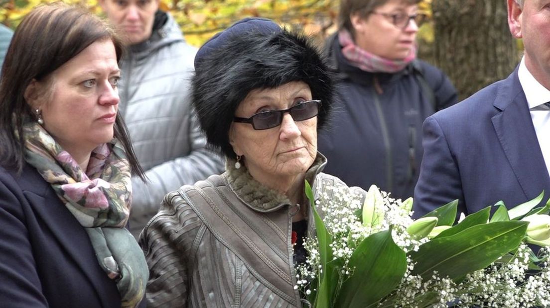 De 84-jarige Maureen was voor het eerst op de crash-site in Hulshorst.