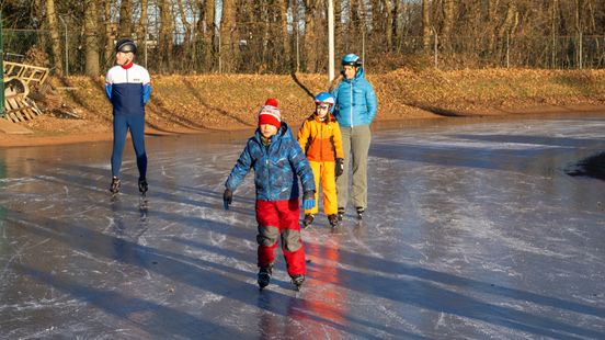 'Beetje magie' na koude kerstnacht: schaatsen op natuurijs