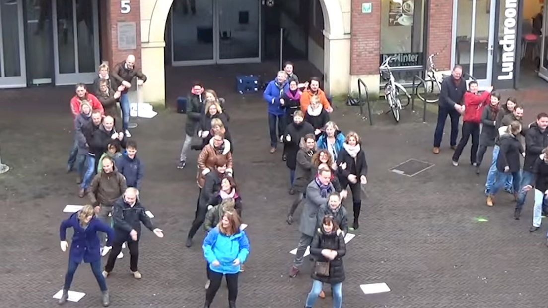 De flashmob in Denekamp