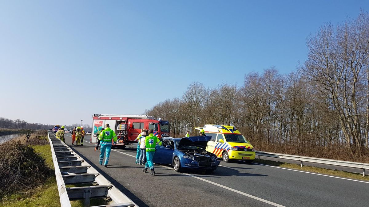 A7 afgesloten na ernstig ongeluk bij Drachten Omrop Fryslân