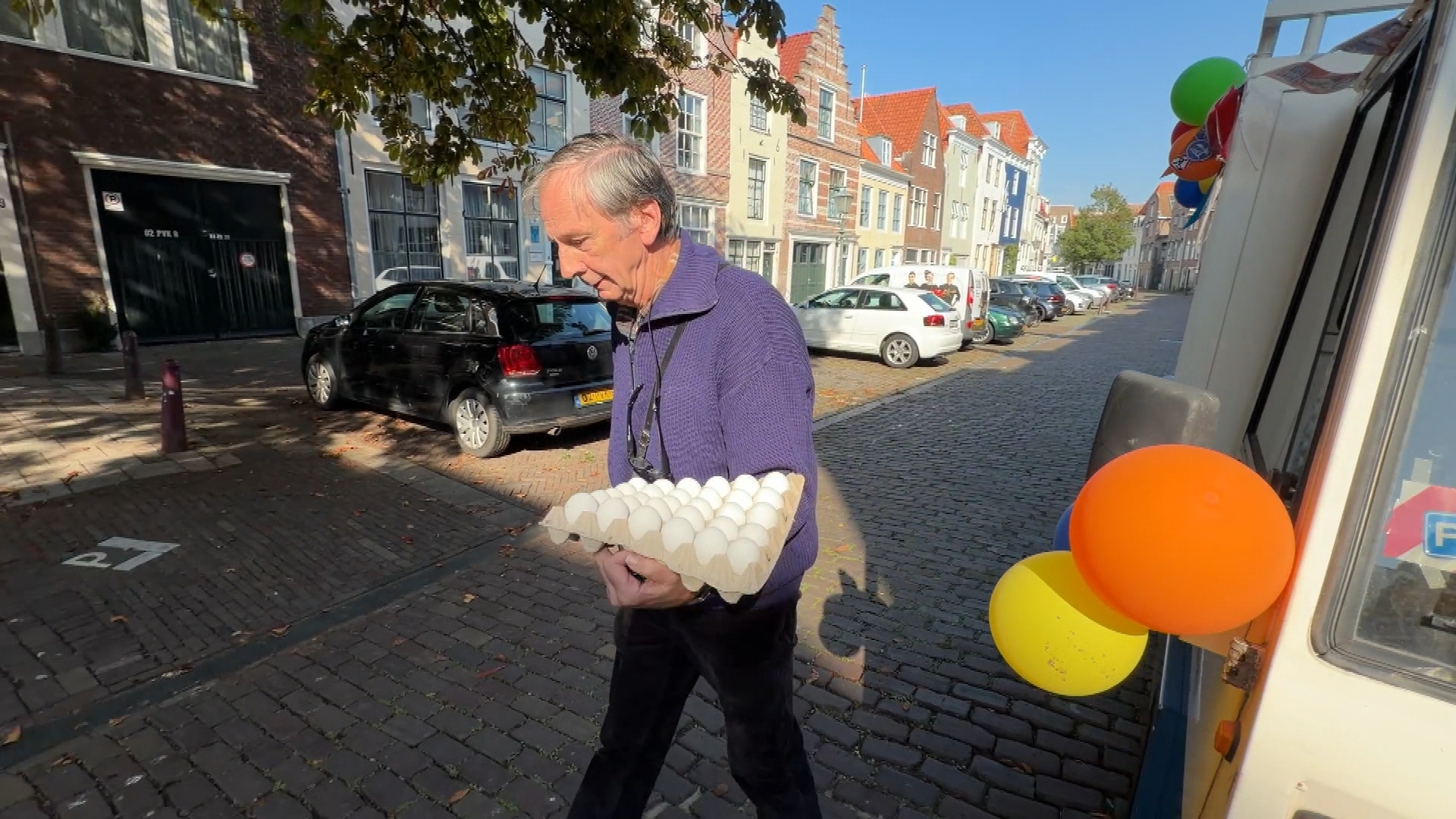 Simon Kleinman werkt al vijftig jaar als melkboer in Vlissingen