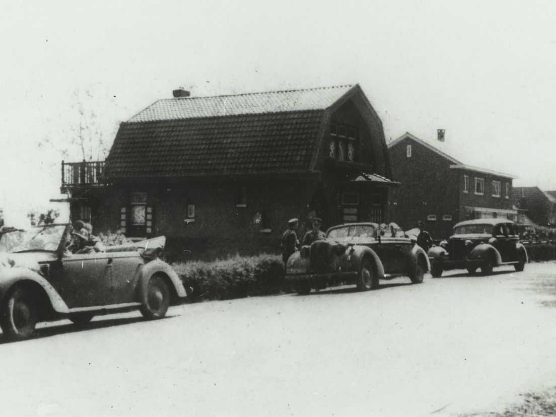 De Rijksstraatweg in Rijsoord in 1940.