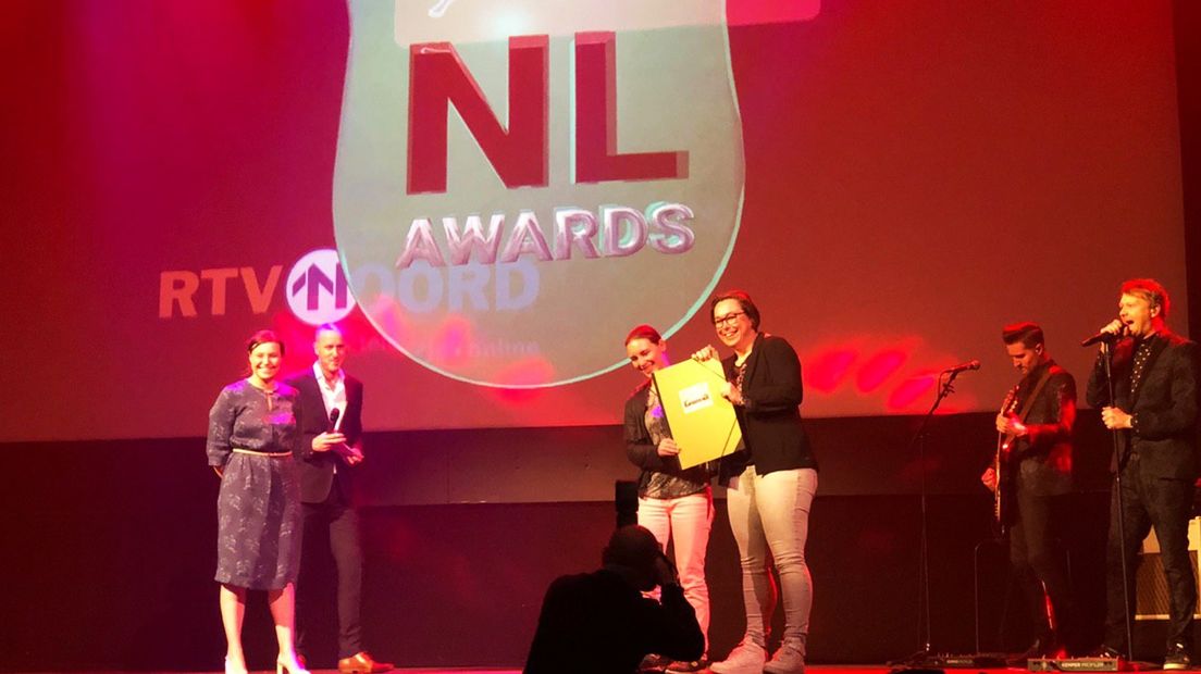 Stephanie Nijssen en Suzanne Stoppels van RTV Noords social media-team wonnen eerder een award.