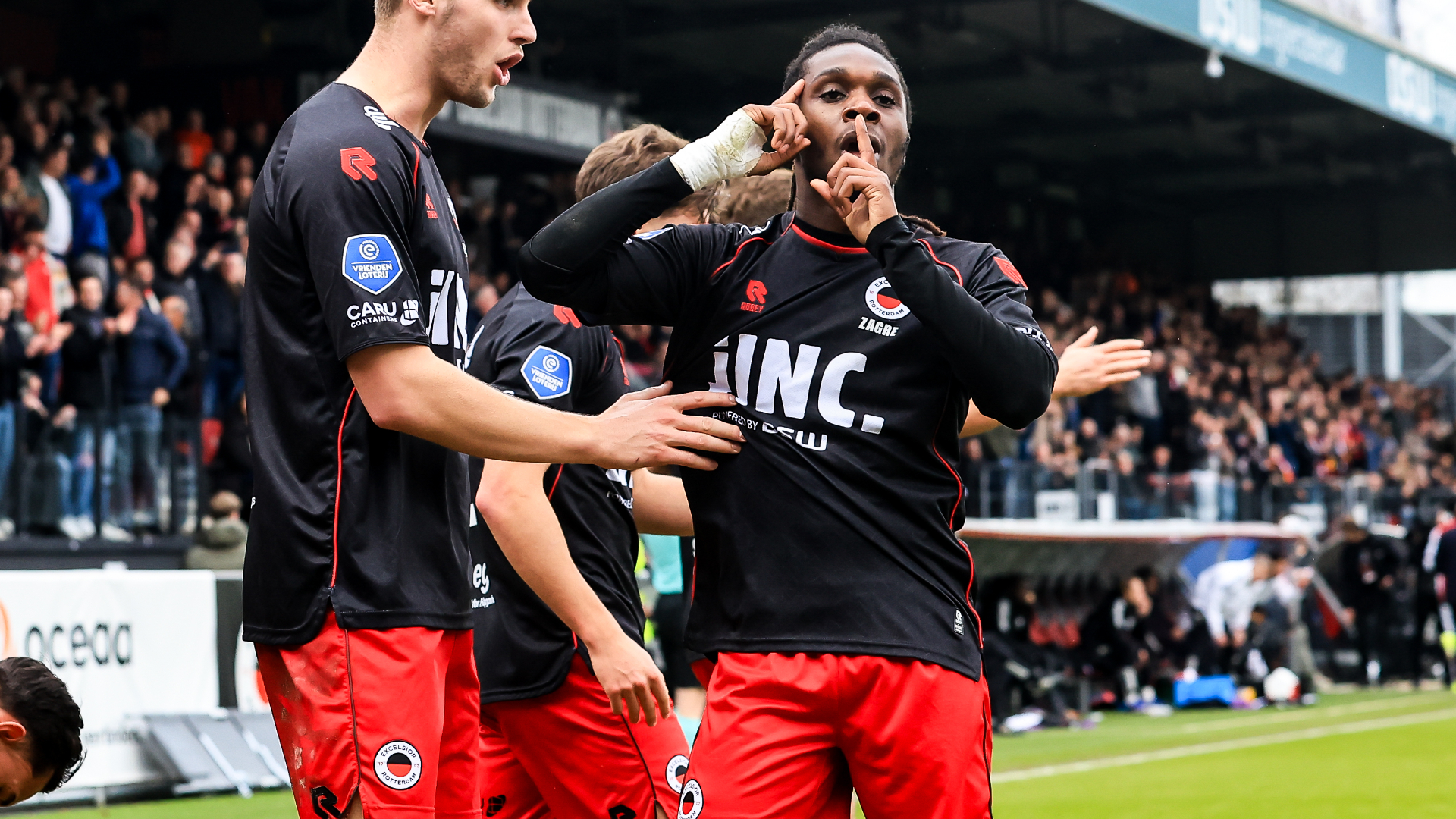 Zagré viert de gelijkmaker tegen Ajax