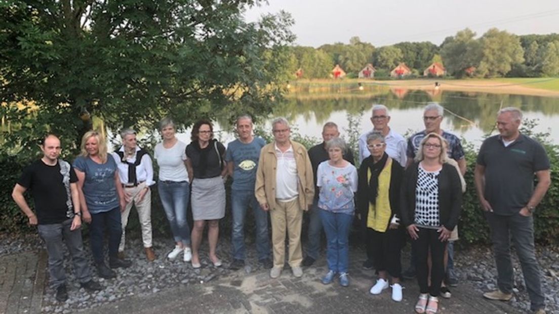 Een groep bezorgde, permanente bewoners