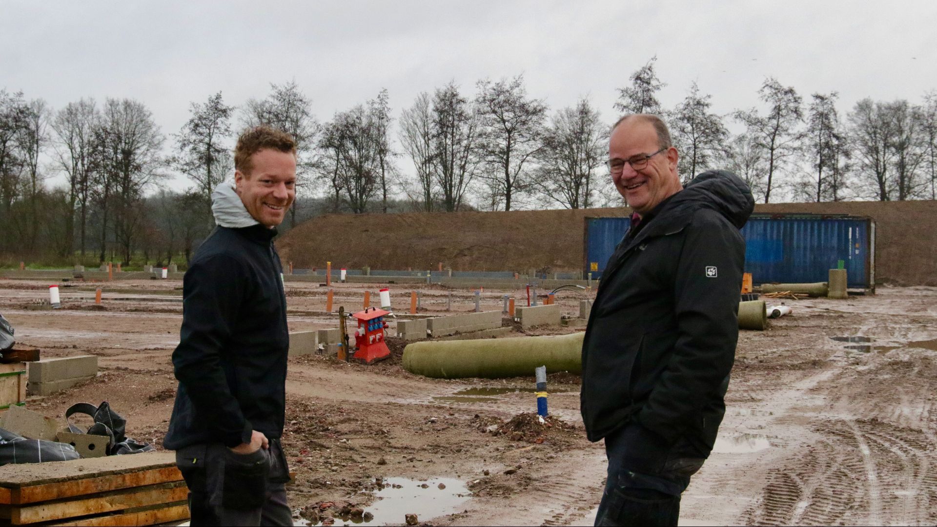 Rick Luttikhold (l) en Edwin Rensing (r) vormen de bouwcoördinatoren voor zeven corsogroepen.