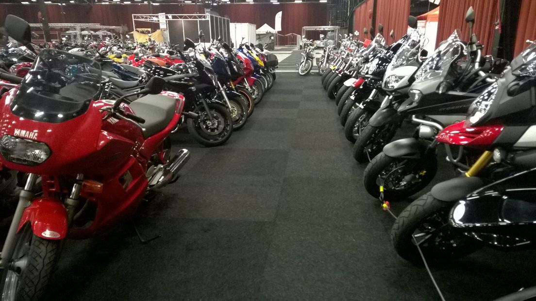 MotorExpo in de TT Hall (Rechten: Frits Emmelkamp)