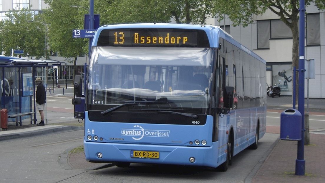 Bus op busstation Zwolle