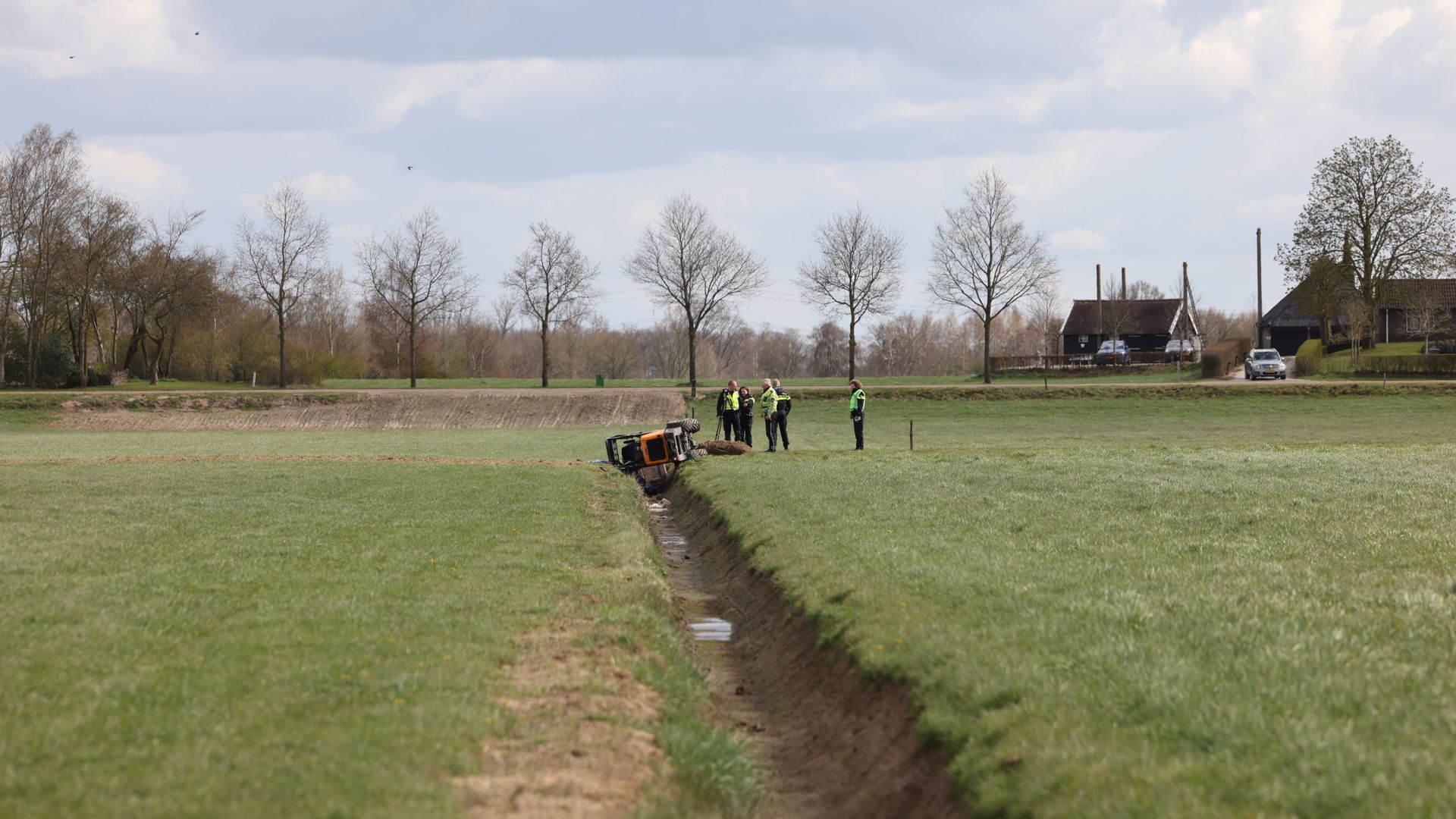 Dode Bij Noodlottig Ongeval Met Shovel In Hoonhorst - RTV Oost